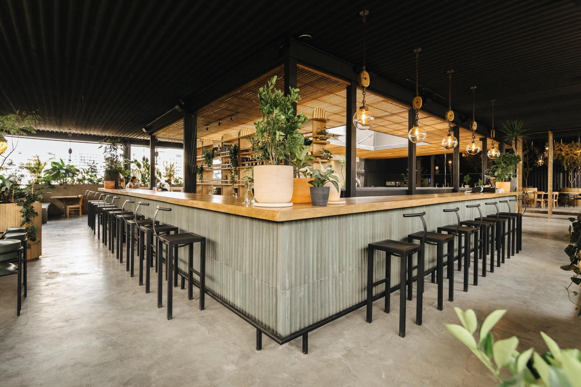 Ceiling installation